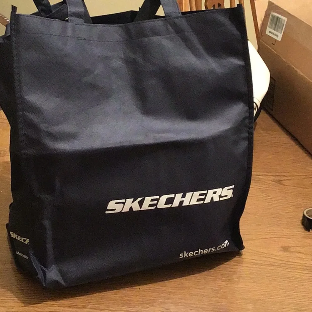 SKECHER’S DRAWSTRING BACKPACKS